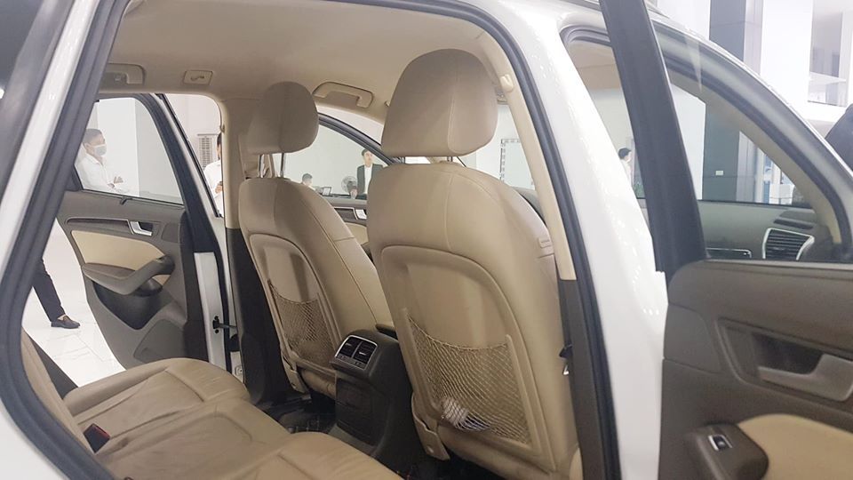 Audi Q5 2013 - Cần bán lại xe Audi Q5 2.0T Quattro năm 2013, màu trắng, nhập khẩu, giá cực kì thấp