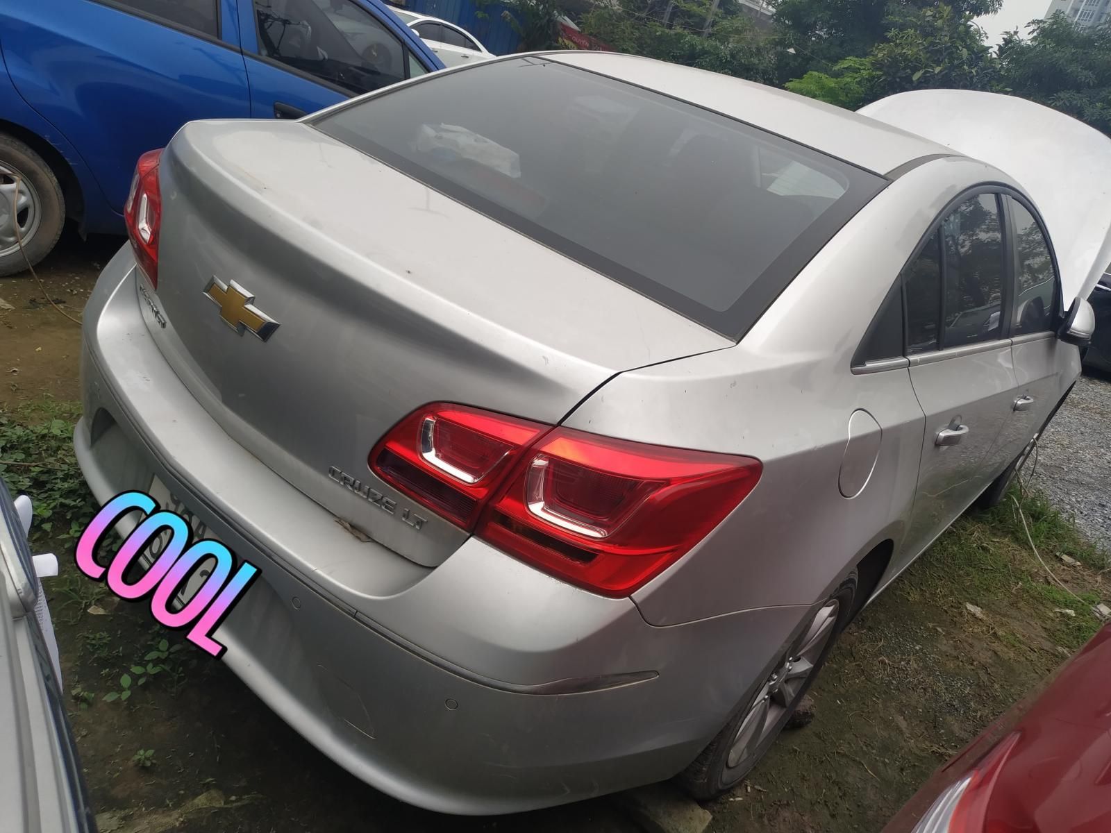 Chevrolet Cruze 2017 - Ngân hàng thanh lý chiếc Chevrolet Cruze đời 2017, màu bạc, giá thấp