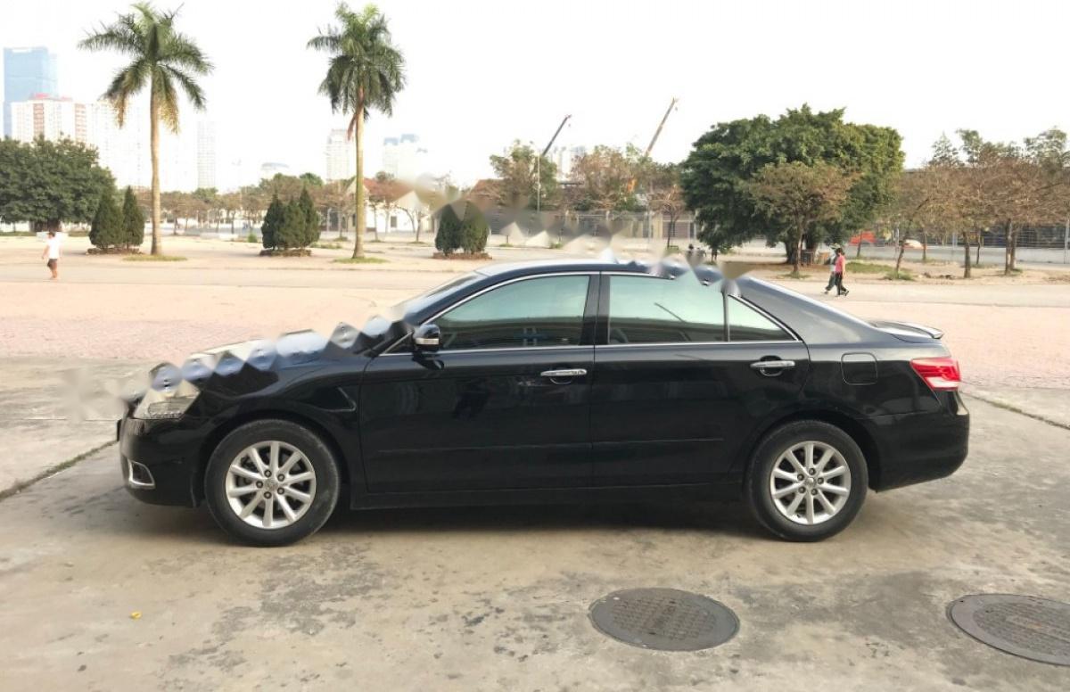 Toyota Camry 2011 - Cần bán gấp Toyota Camry 2.0L năm sản xuất 2011, màu đen, xe nhập chính chủ