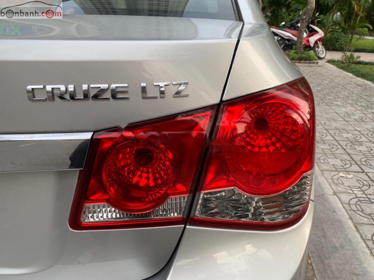Chevrolet Cruze   2014 - Bán Chevrolet Cruze LTZ 1.8 AT sản xuất 2014, màu bạc, chính chủ