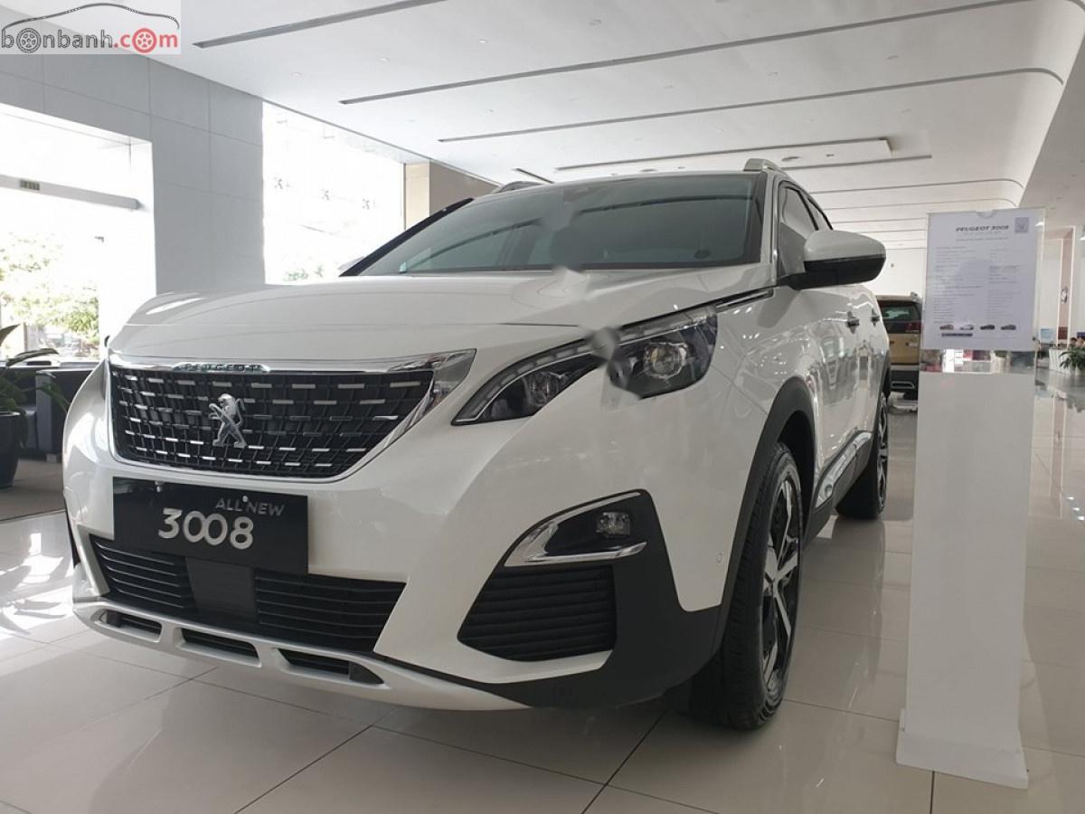 Peugeot 3008 2020 - Cần bán xe Peugeot 3008 năm 2020, màu trắng