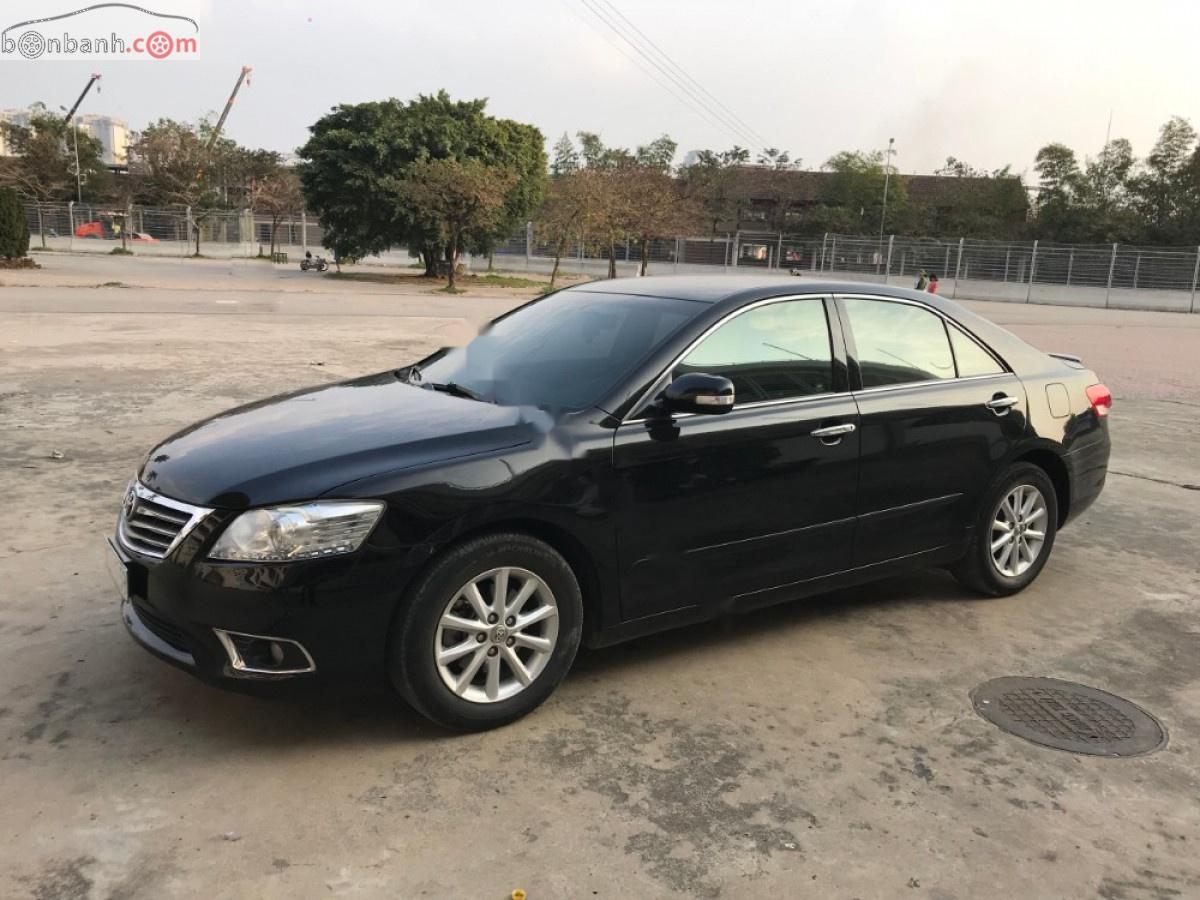 Toyota Camry 2011 - Cần bán gấp Toyota Camry 2.0L năm sản xuất 2011, màu đen, xe nhập chính chủ