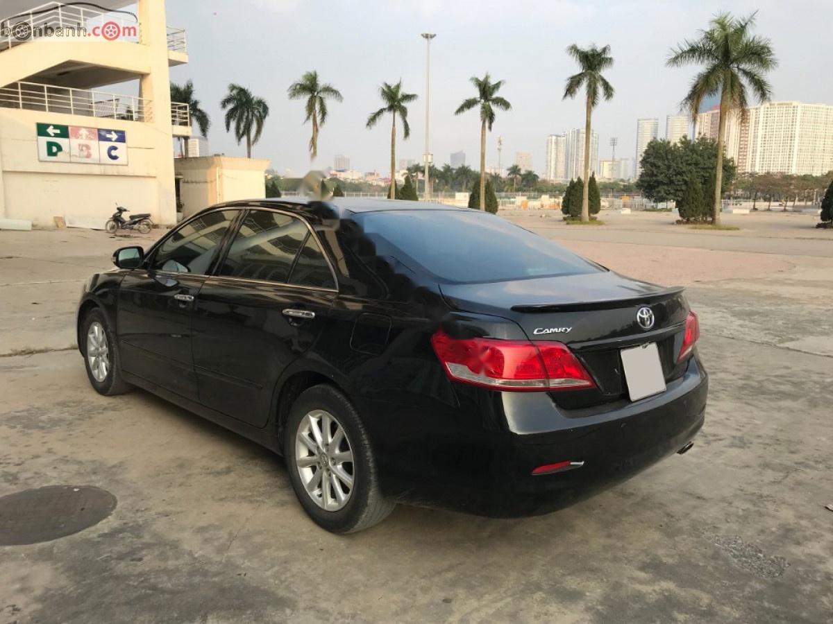 Toyota Camry 2011 - Cần bán gấp Toyota Camry 2.0L năm sản xuất 2011, màu đen, xe nhập chính chủ