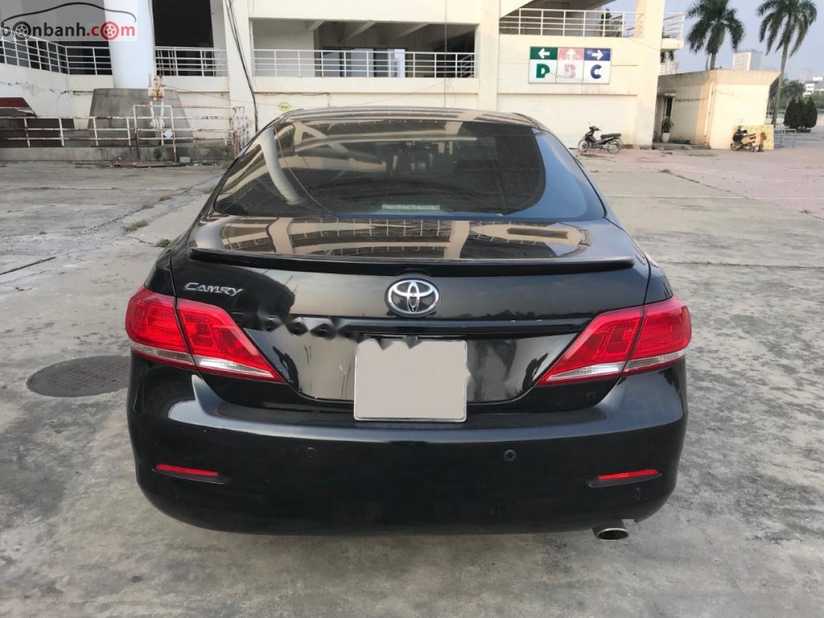 Toyota Camry 2011 - Cần bán gấp Toyota Camry 2.0L năm sản xuất 2011, màu đen, xe nhập chính chủ