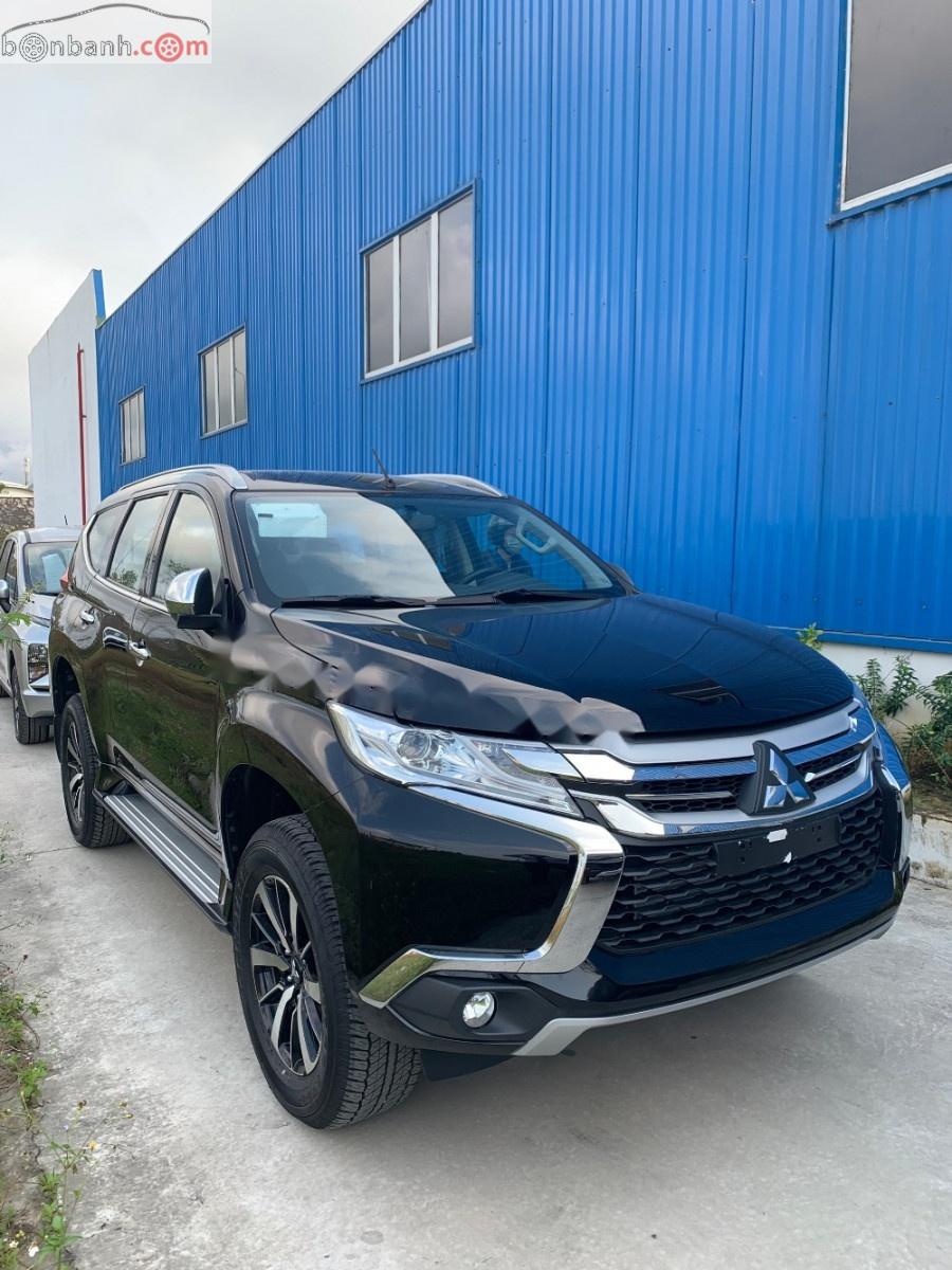 Mitsubishi Pajero Sport 2019 - Bán Mitsubishi Pajero Sport 2.4D 4x2 MT đời 2019, màu đen, nhập từ THÁI, giá 887tr