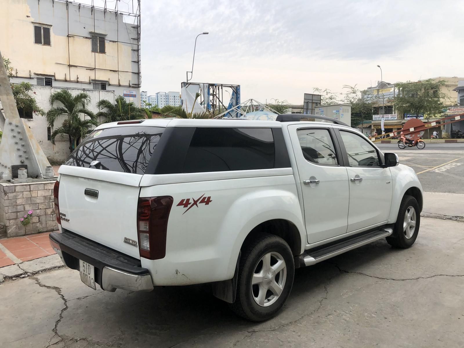 Isuzu Dmax 2016 - Bán xe Isuzu Dmax năm sản xuất 2016, màu trắng, nhập khẩu giá cạnh tranh