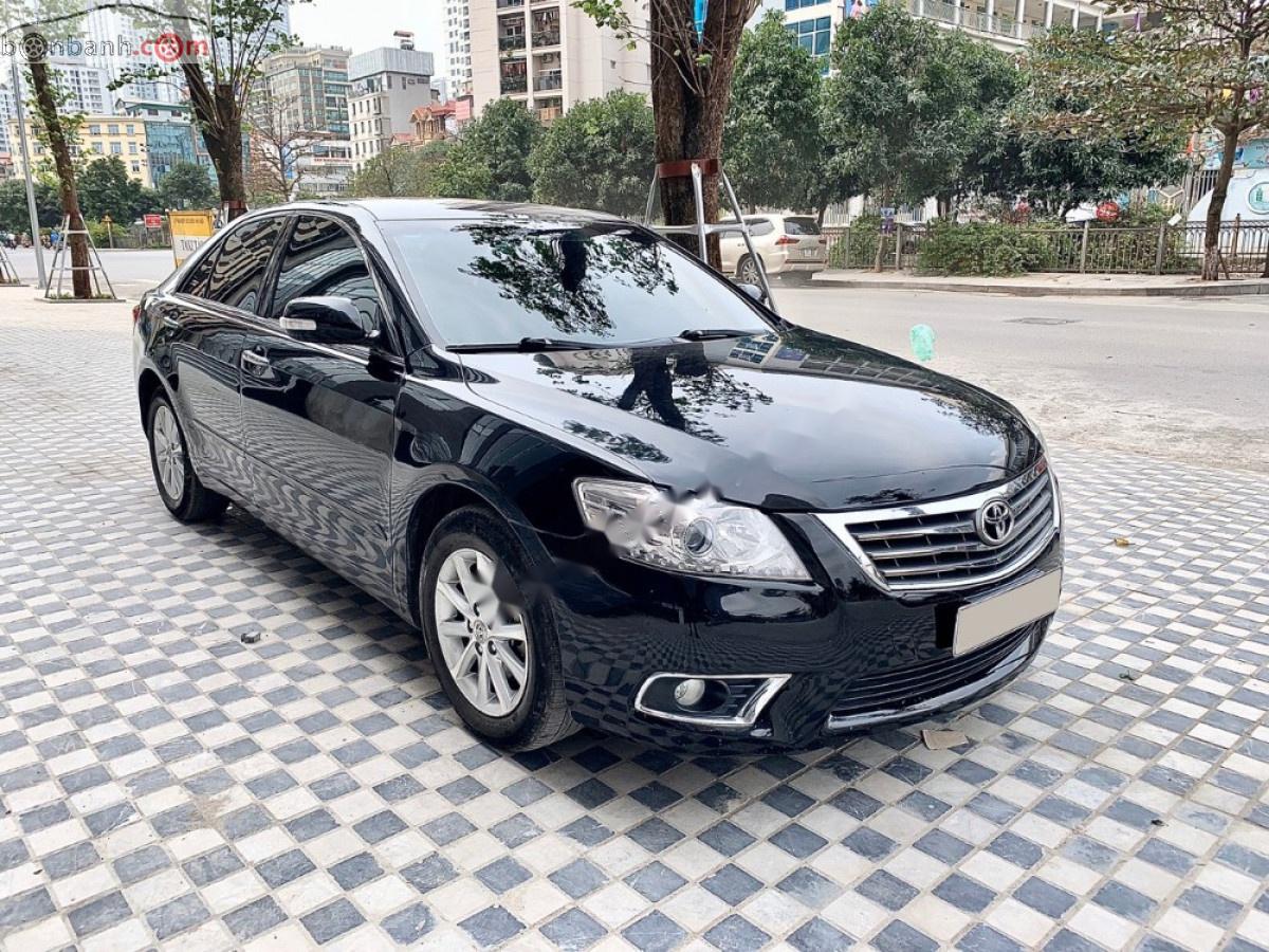 Toyota Camry 2.0L 2011 - Bán xe Toyota Camry 2.0L năm sản xuất 2011, màu đen, xe nhập chính chủ