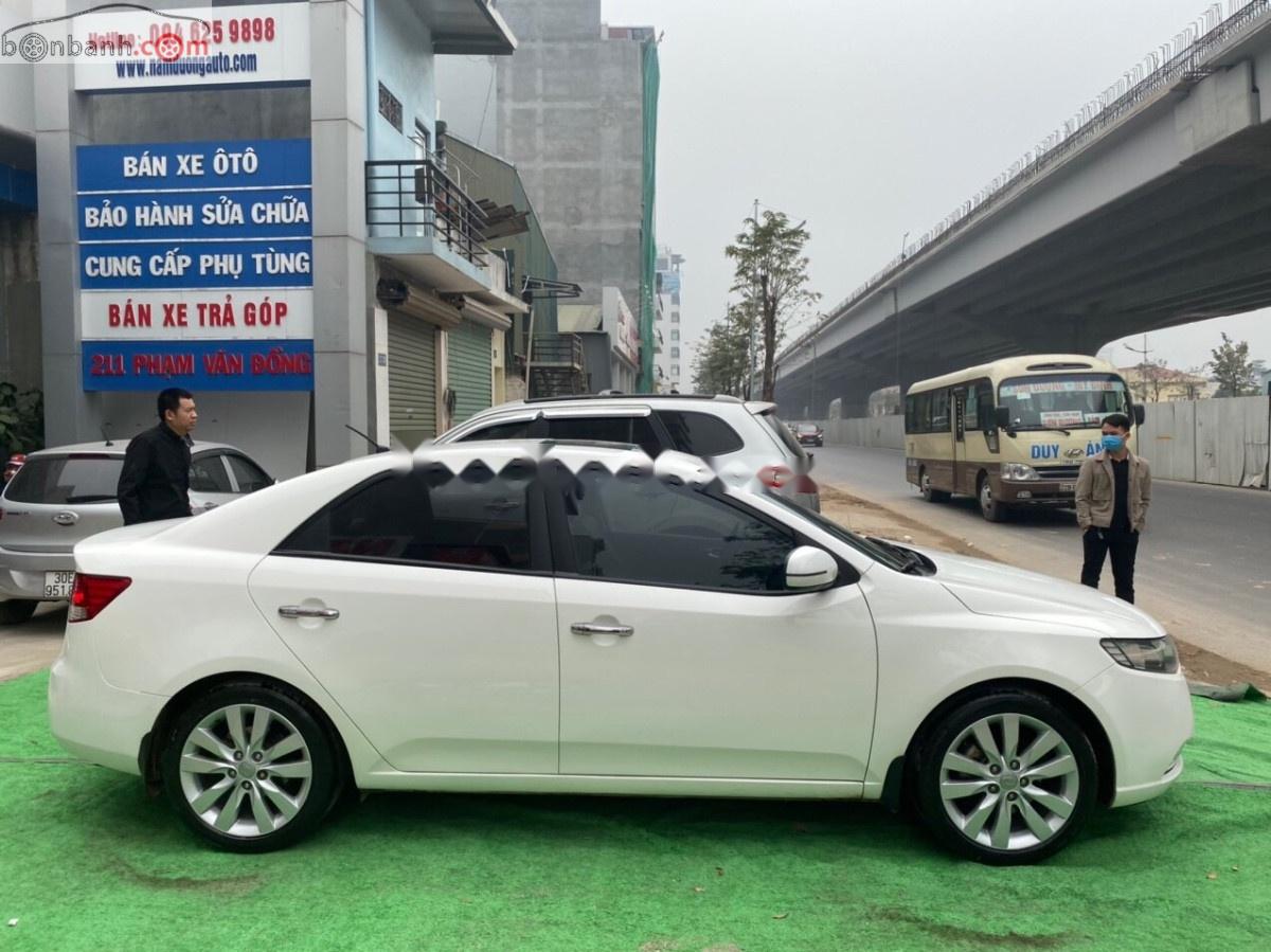 Kia Cerato 2011 - Bán ô tô Kia Cerato 1.6 AT 2011, màu trắng, nhập khẩu chính chủ, giá 389tr