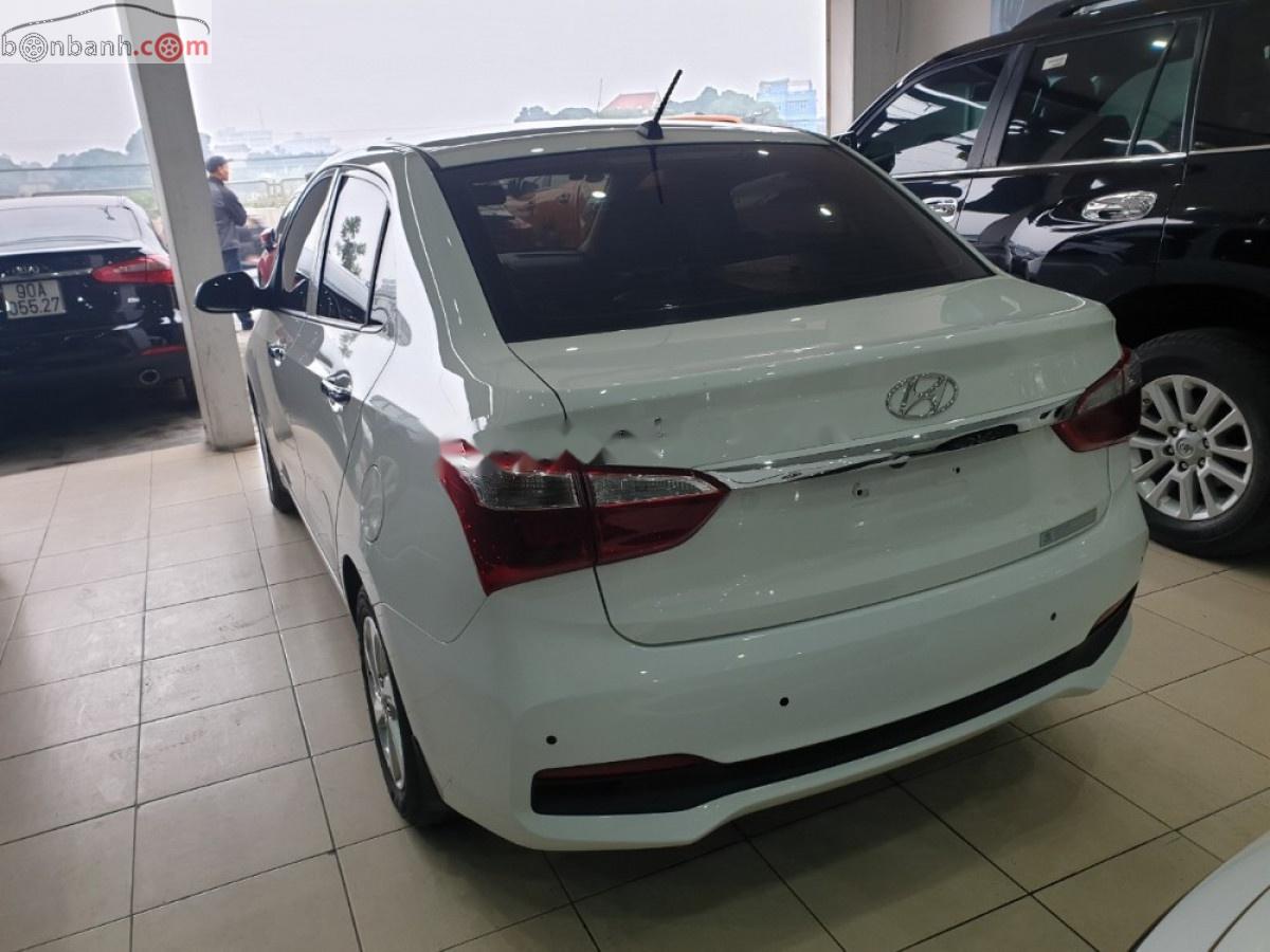 Hyundai Grand i10   2019 - Bán Hyundai Grand i10 1.2 AT đời 2019, màu trắng, chính chủ 