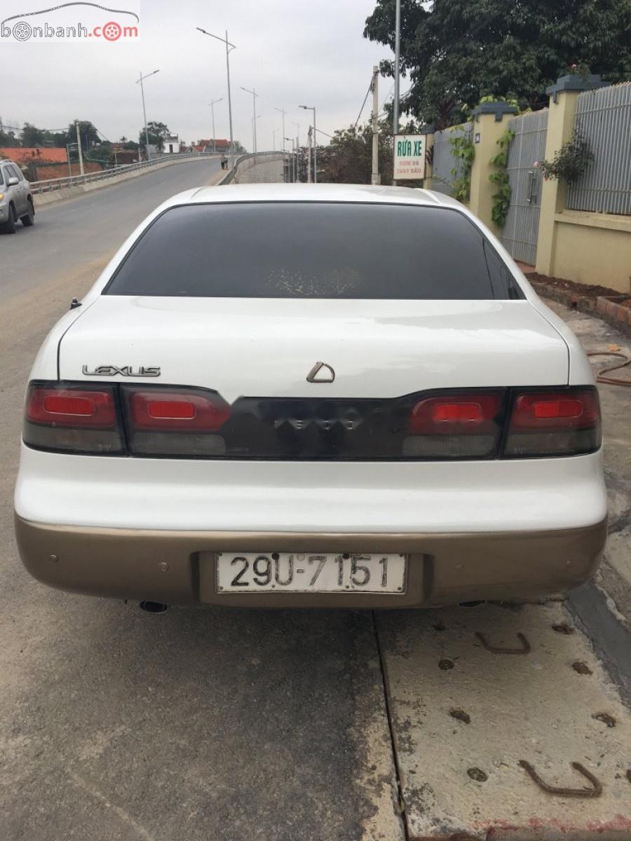 Lexus GS 1993 - Cần bán xe Lexus GS 300 năm sản xuất 1993, màu trắng, xe nhập