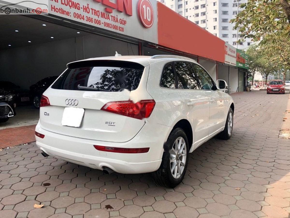 Audi Q5   2011 - Bán Audi Q5 2.0 AT sản xuất 2011, màu trắng, xe nhập 