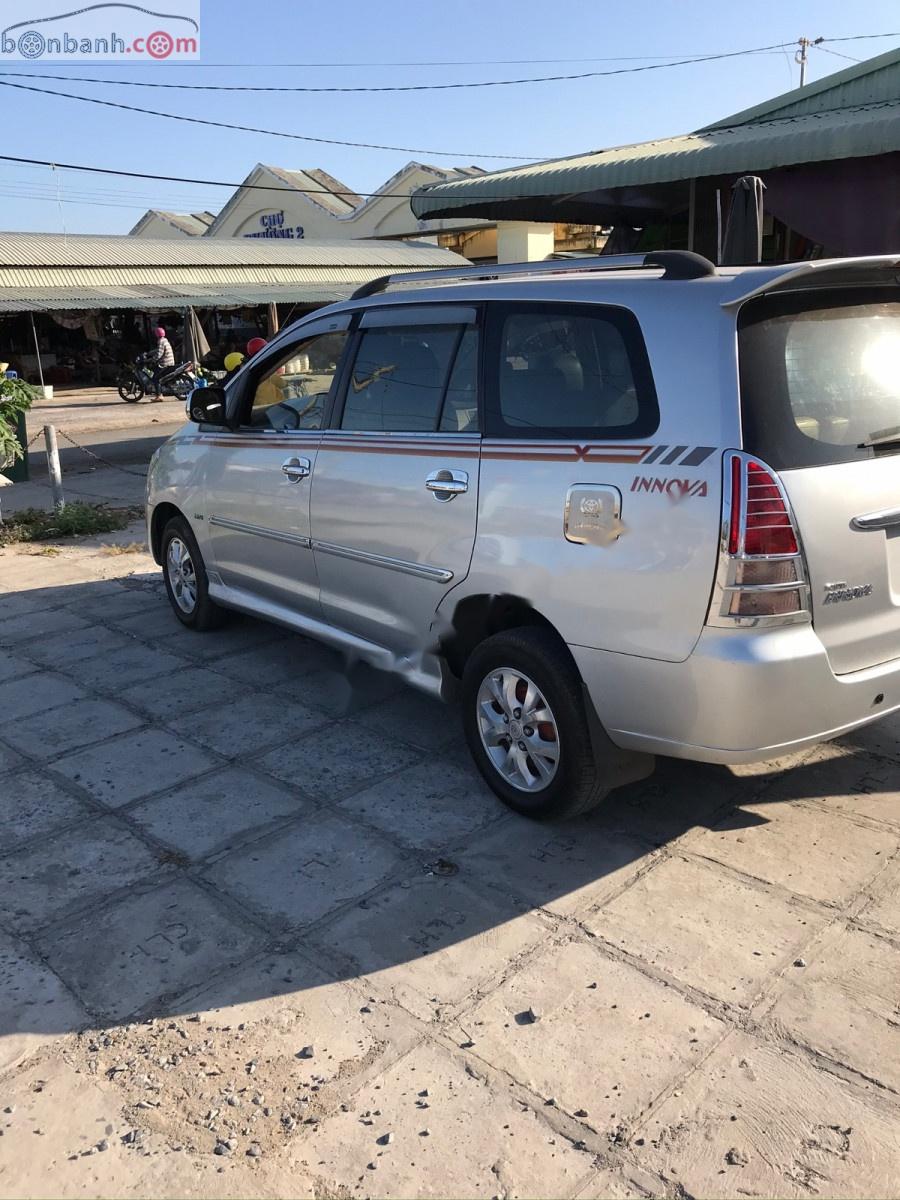 Toyota Innova 2007 - Xe Toyota Innova 2.0G MT năm sản xuất 2007, màu bạc