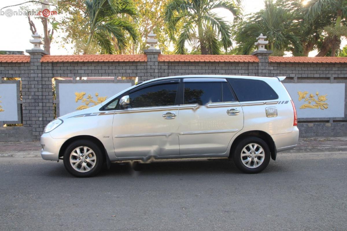 Toyota Innova   2006 - Bán xe Toyota Innova G 2006, giá chỉ 282 triệu