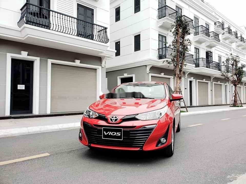 Toyota Vios   2020 - Bán ô tô Toyota Vios năm sản xuất 2020, màu đỏ