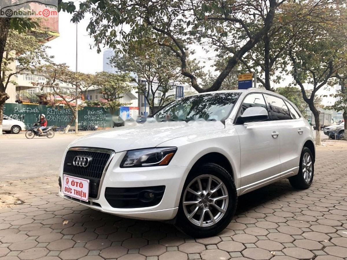 Audi Q5   2011 - Bán Audi Q5 2.0 AT sản xuất 2011, màu trắng, xe nhập 