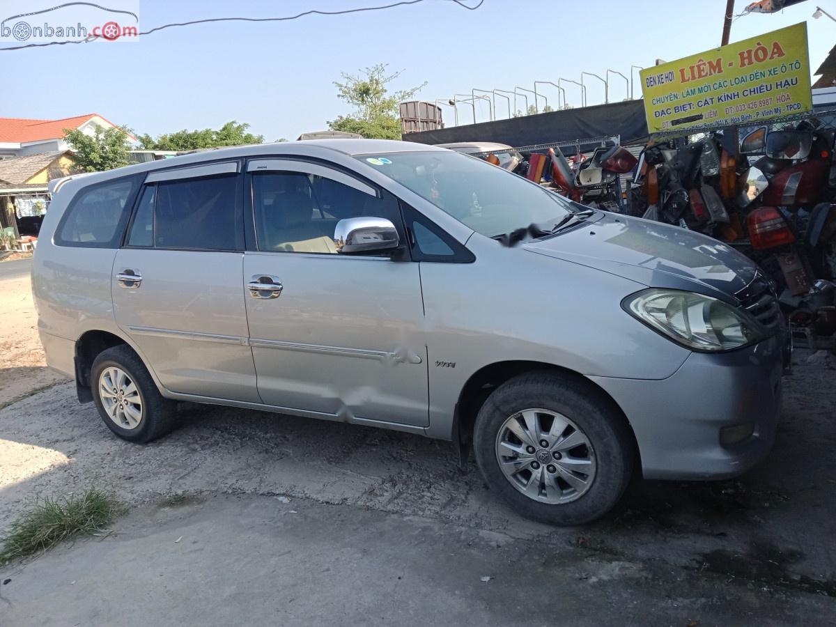 Toyota Innova 2009 - Bán Toyota Innova sản xuất năm 2009, màu bạc, 335 triệu