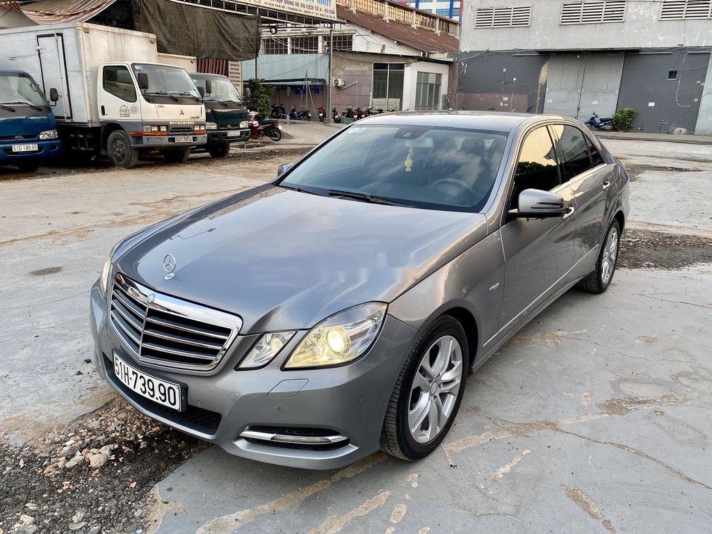 Mercedes-Benz E class E250  2010 - Cần bán lại xe Mercedes E250 sản xuất năm 2010, màu xám