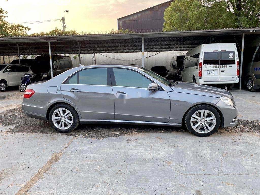 Mercedes-Benz E class E250  2010 - Cần bán lại xe Mercedes E250 sản xuất năm 2010, màu xám