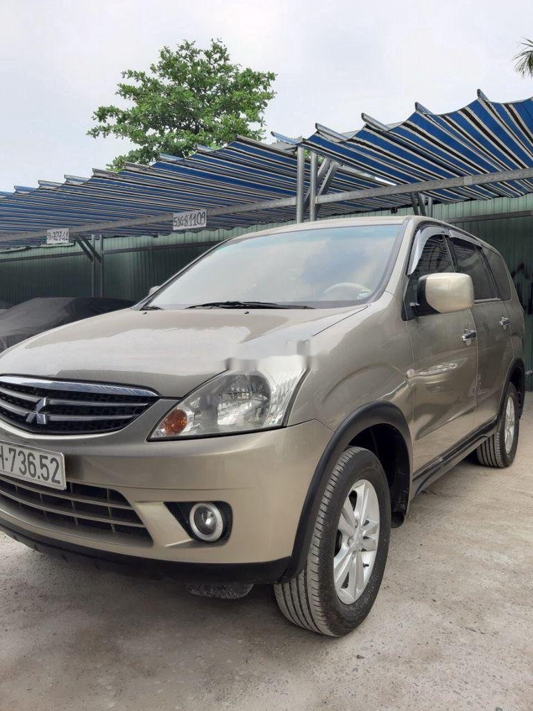 Mitsubishi Zinger   2009 - Cần bán Mitsubishi Zinger năm sản xuất 2009, màu bạc, nhập khẩu 