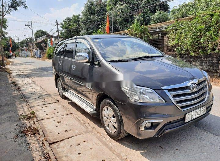 Toyota Innova 2011 - Cần bán lại xe Toyota Innova G năm 2011 chính chủ, giá chỉ 340 triệu