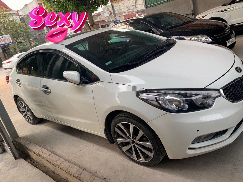 Kia K3    2014 - Cần bán gấp Kia K3 sản xuất 2014 như mới