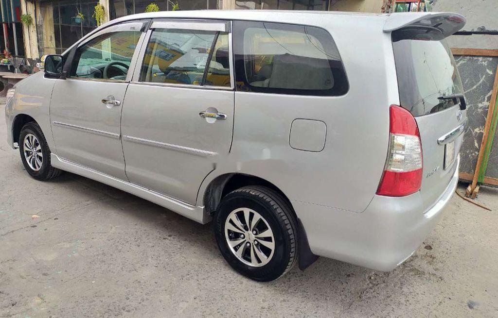 Toyota Innova   2009 - Bán xe Toyota Innova sản xuất năm 2009, giá chỉ 238 triệu