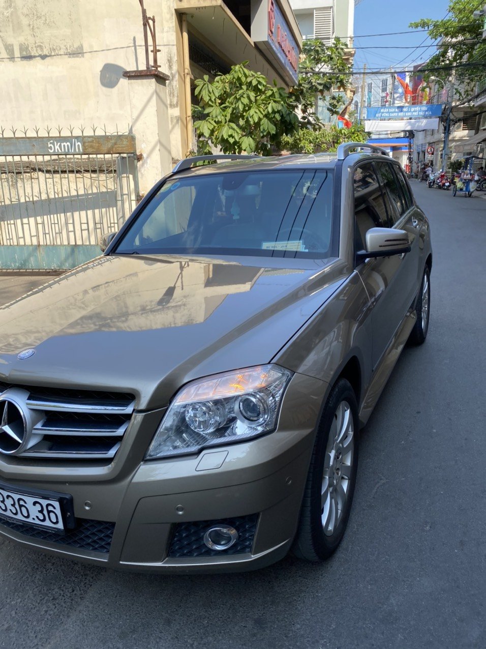 Mercedes-Benz GLK Class 2009 - Cần bán Mercedes sản xuất năm 2009 còn mới, giá chỉ 720 triệu