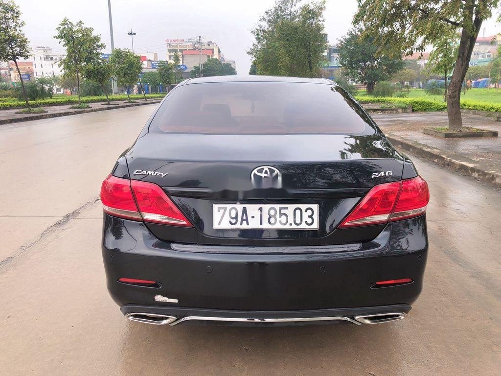 Toyota Camry   2010 - Cần bán lại Toyota Camry năm sản xuất 2010, xe tư nhân