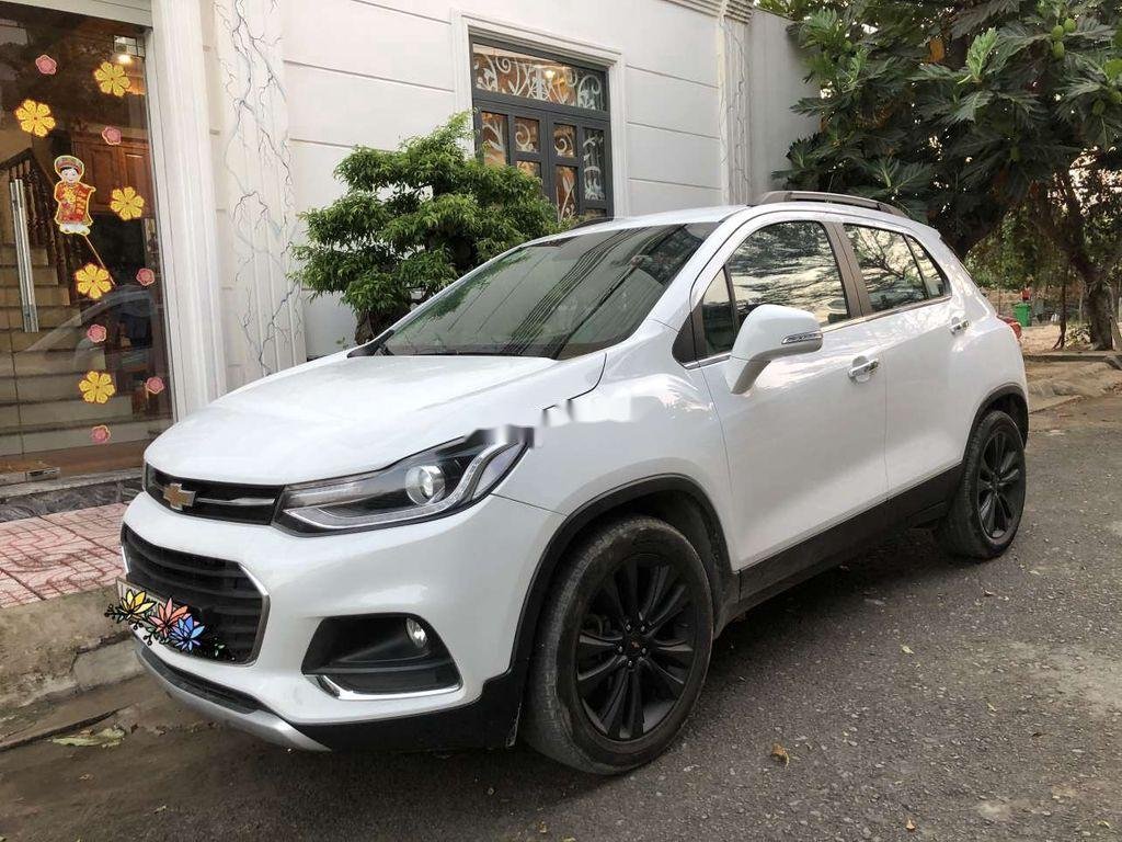 Chevrolet Trax   2017 - Cần bán gấp Chevrolet Trax 2017, màu trắng, nhập khẩu, 499 triệu