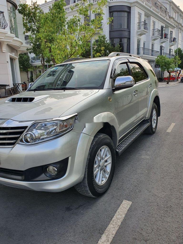 Toyota Fortuner   2014 - Cần bán Toyota Fortuner đời 2014, màu bạc như mới, giá 679tr