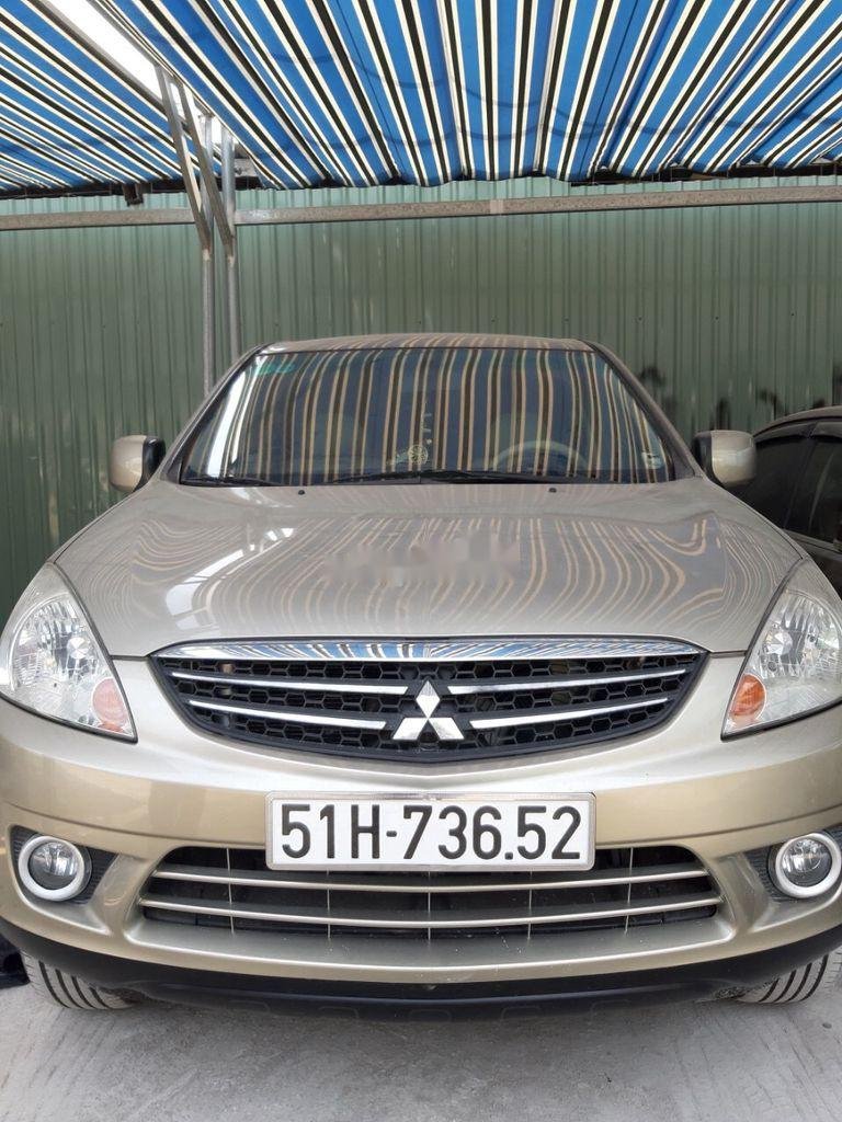 Mitsubishi Zinger   2009 - Cần bán Mitsubishi Zinger năm sản xuất 2009, màu bạc, nhập khẩu 