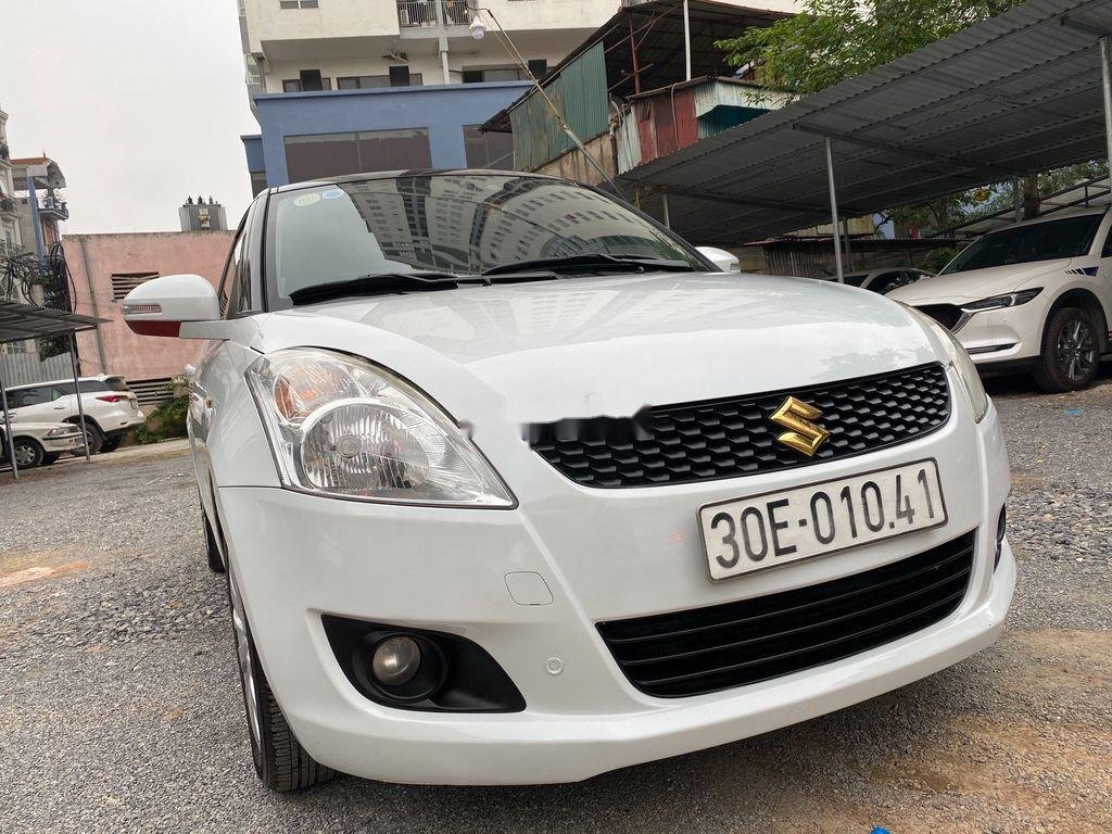 Suzuki Swift   2015 - Bán Suzuki Swift sản xuất 2015, màu trắng, giá 395tr