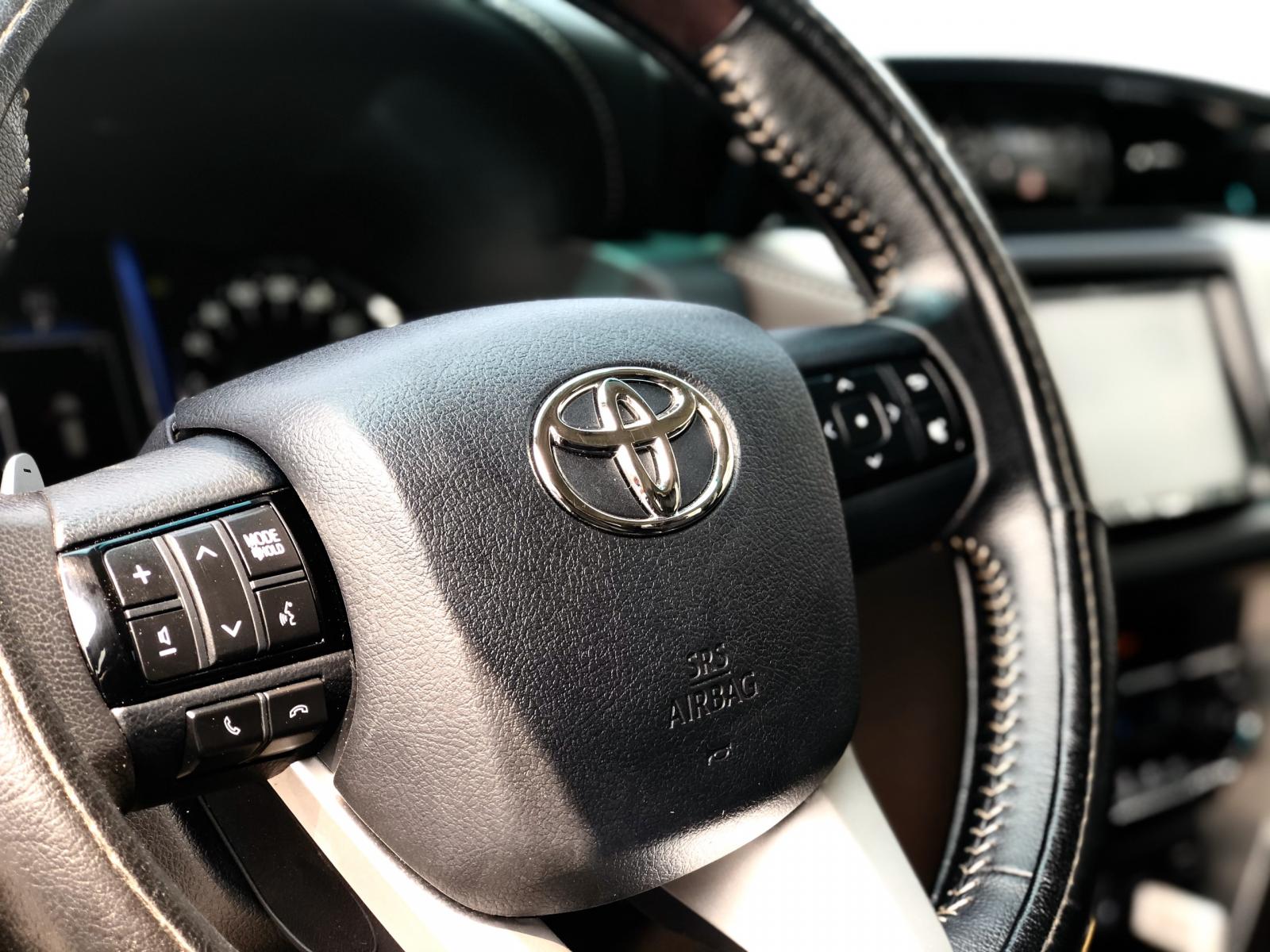 Toyota Fortuner 2018 - Toyota Fortuner model 2018 máy xăng, số tự động