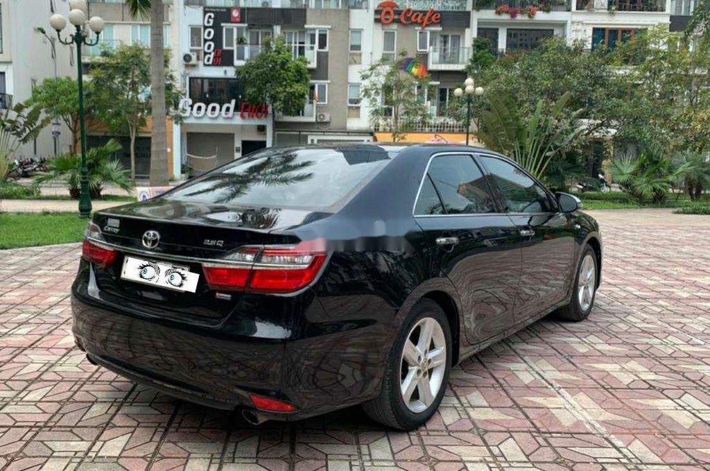 Toyota Camry 2016 - Bán ô tô Toyota Camry sản xuất năm 2016, màu đen