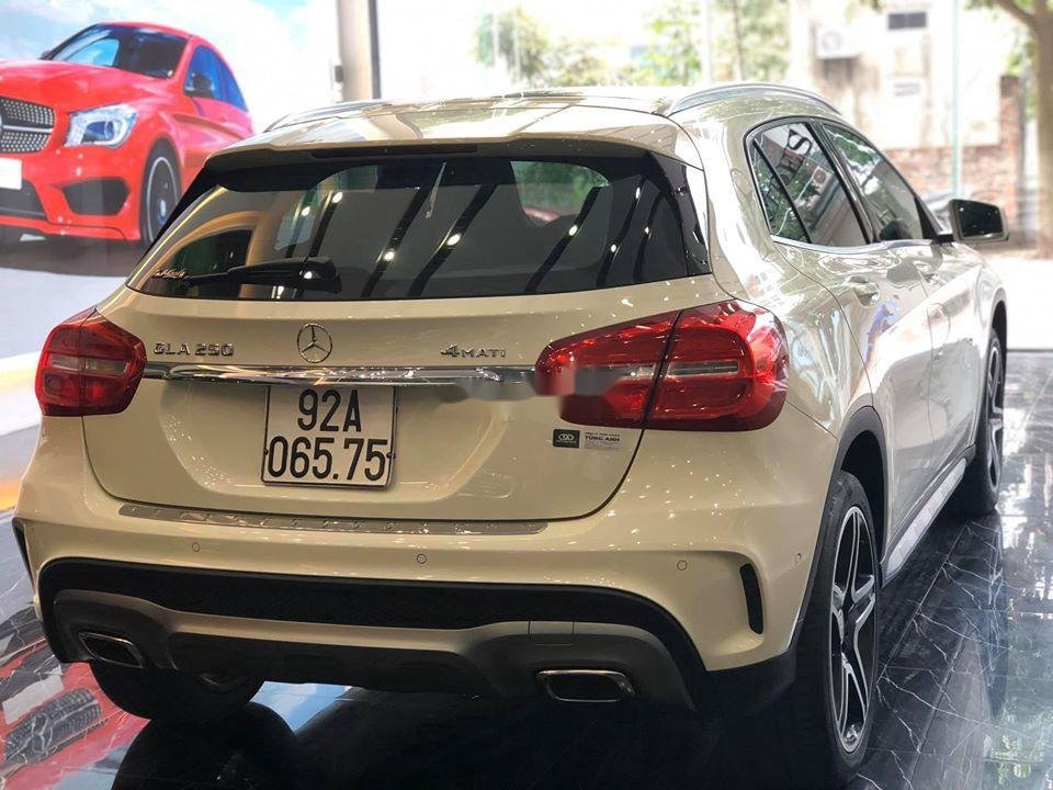 Mercedes-Benz GLA-Class   2016 - Cần bán gấp Mercedes GLA 250 đời 2016, màu trắng, nhập khẩu