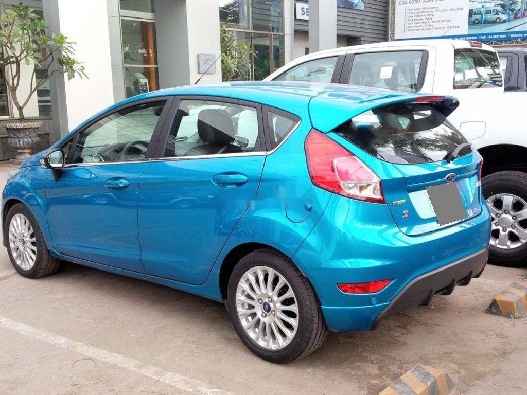 Ford Fiesta   2015 - Bán Ford Fiesta 2015, màu xanh lam, chính chủ 