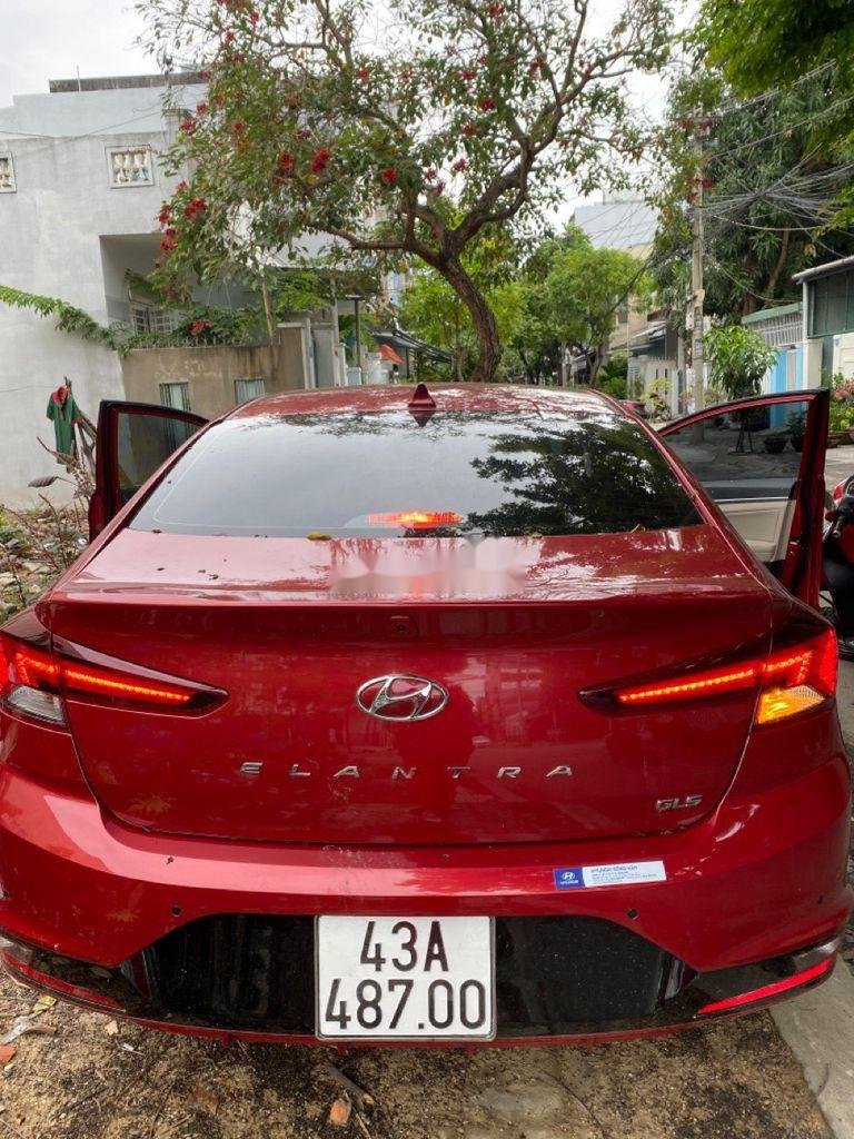 Hyundai Elantra   2019 - Cần bán gấp Hyundai Elantra 2019, màu đỏ, giá 630tr