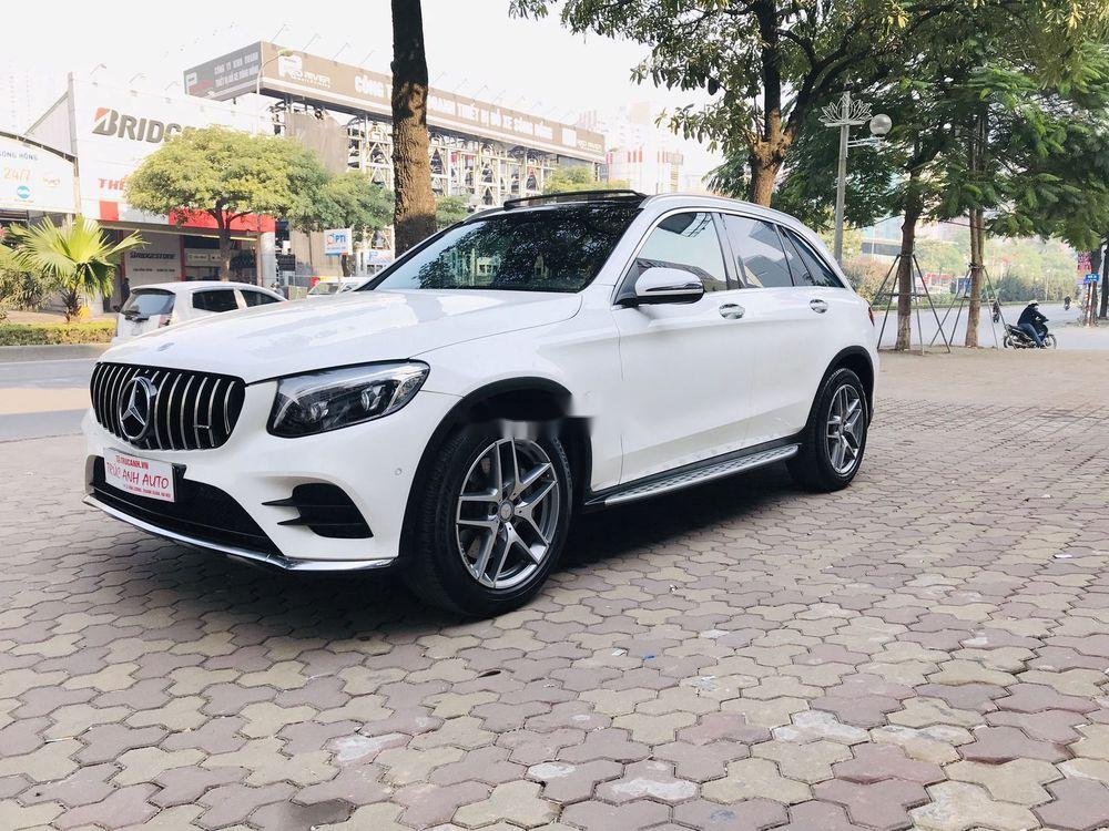 Mercedes-Benz GLC-Class   2016 - Bán Mercedes GLC 250 năm 2016, màu trắng số tự động