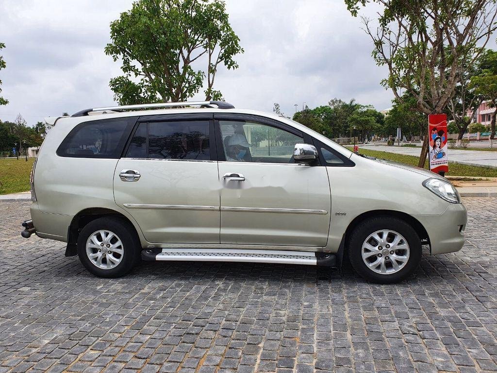 Toyota Innova   2007 - Bán Toyota Innova năm 2007, xe gia đình