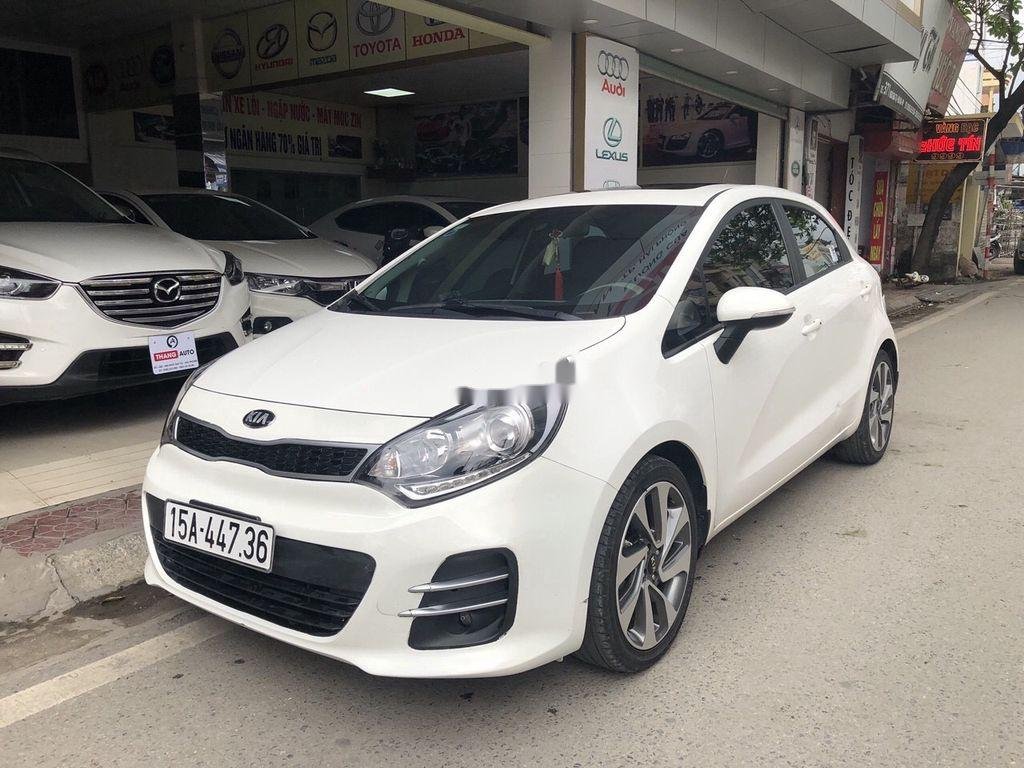 Kia Rio   2015 - Cần bán lại xe Kia Rio sản xuất 2015, màu trắng, nhập khẩu nguyên chiếc