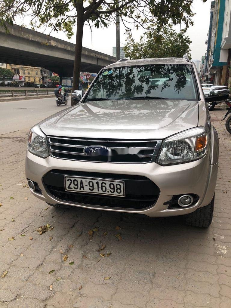 Ford Everest 2014 - Cần bán xe Ford Everest sản xuất 2014 số sàn, giá chỉ 498 triệu