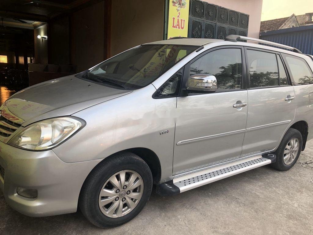 Toyota Innova 2010 - Bán Toyota Innova sản xuất năm 2010