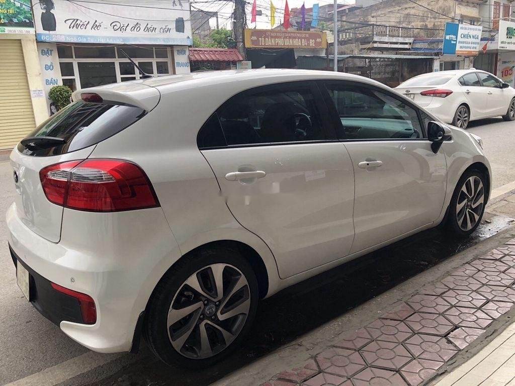 Kia Rio   2015 - Cần bán lại xe Kia Rio sản xuất 2015, màu trắng, nhập khẩu nguyên chiếc