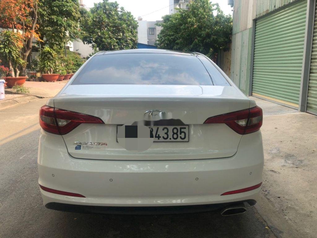 Hyundai Sonata 2.0 AT  2012 - Bán Hyundai Sonata 2.0 AT năm sản xuất 2012, màu trắng, nhập khẩu Hàn Quốc, 710 triệu