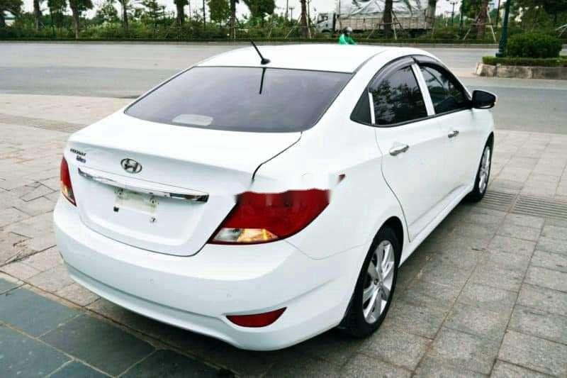 Hyundai Accent   2014 - Cần bán lại xe Hyundai Accent năm 2014, màu trắng, giá tốt