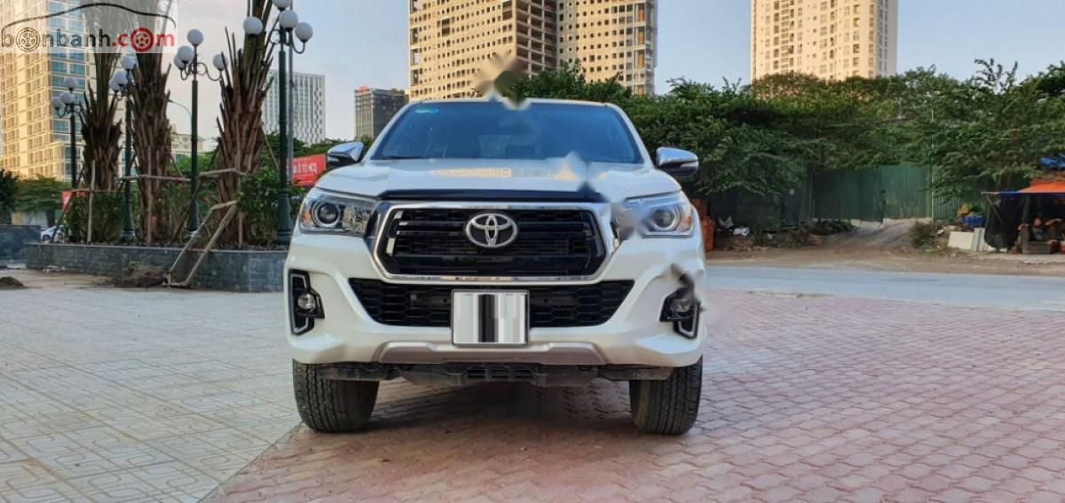 Toyota Hilux   2018 - Bán Toyota Hilux 2.8G 4x4 AT đời 2018, màu trắng, nhập khẩu 