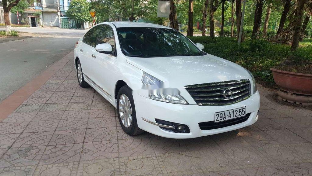 Nissan Teana   2011 - Cần bán gấp Nissan Teana 2011, màu trắng, nhập khẩu nguyên chiếc số tự động, giá 370tr