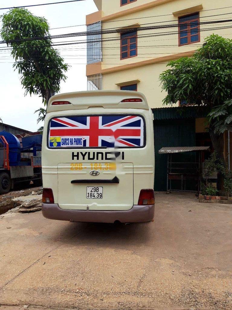 Hyundai County 2007 - Bán Hyundai County năm 2007, màu kem (be), giá chỉ 250 triệu