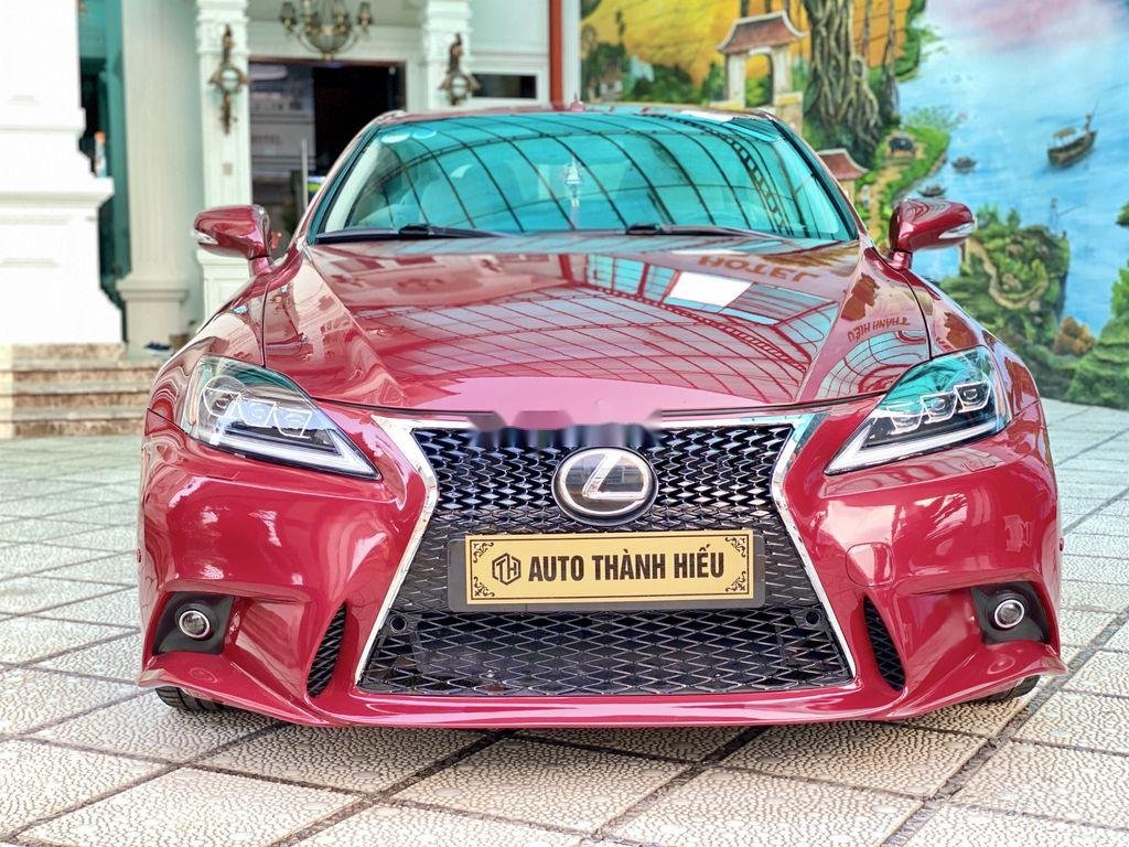 Lexus IS   2010 - Cần bán Lexus IS năm 2010, màu đỏ, nhập khẩu