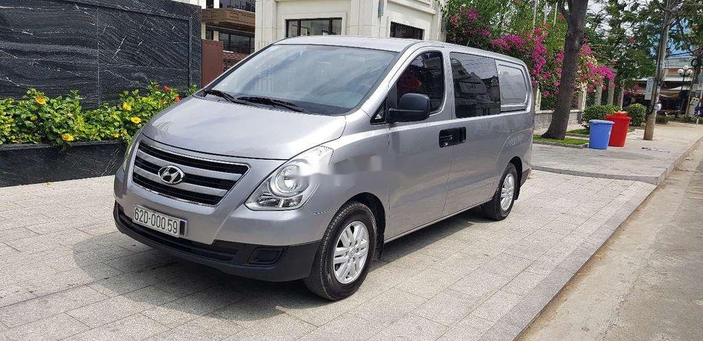 Hyundai Starex 2017 - Bán Hyundai Starex sản xuất năm 2017, nhập khẩu